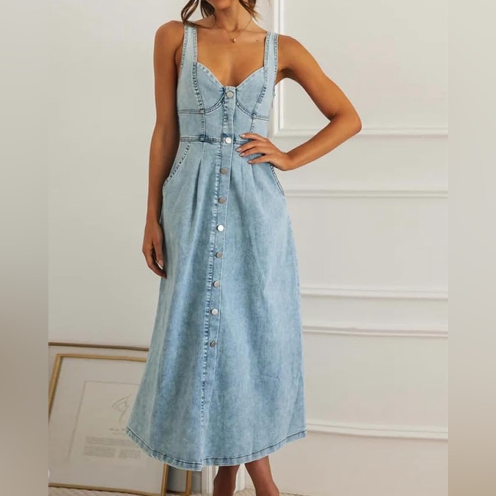 Women’s button up denim dress size medium